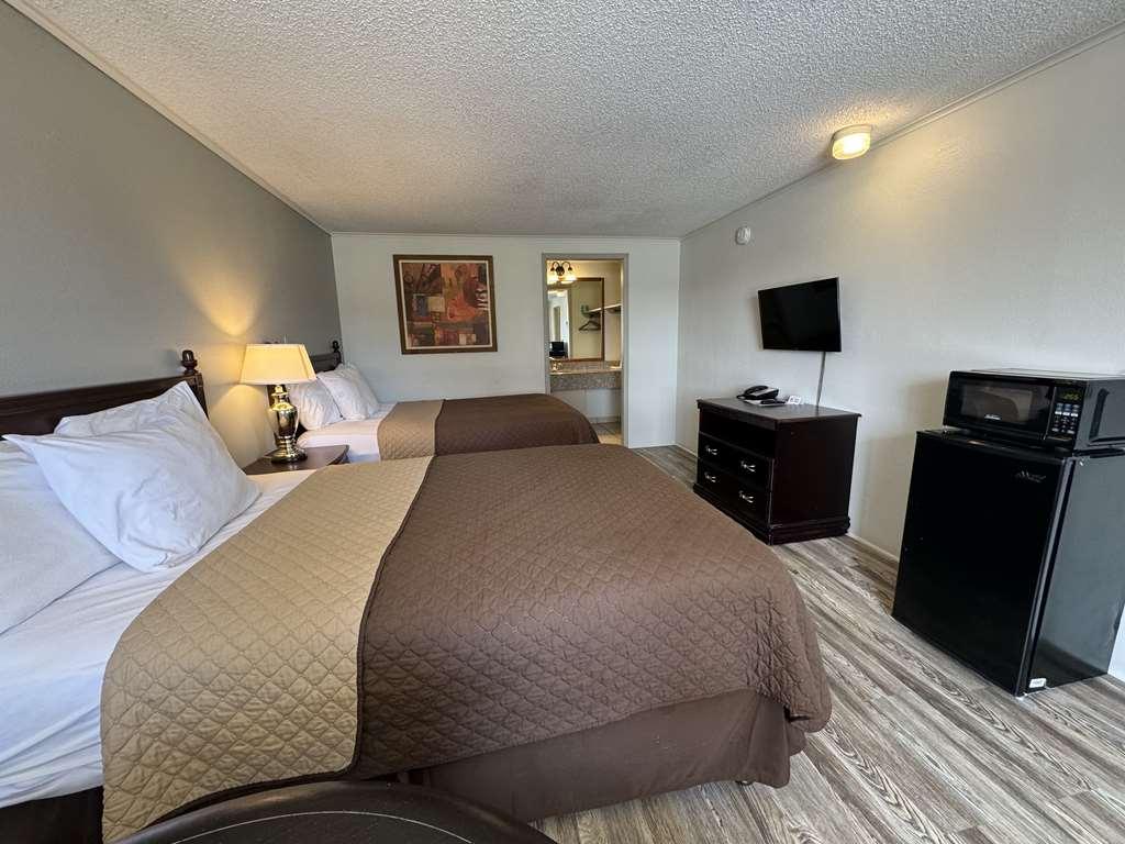 Knights Inn Bridgeport Frankenmuth Habitación foto